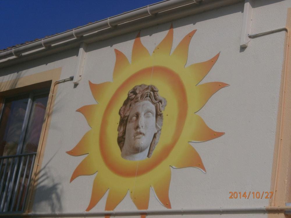Brit Hotel Confort Helios แอกด์ ภายนอก รูปภาพ