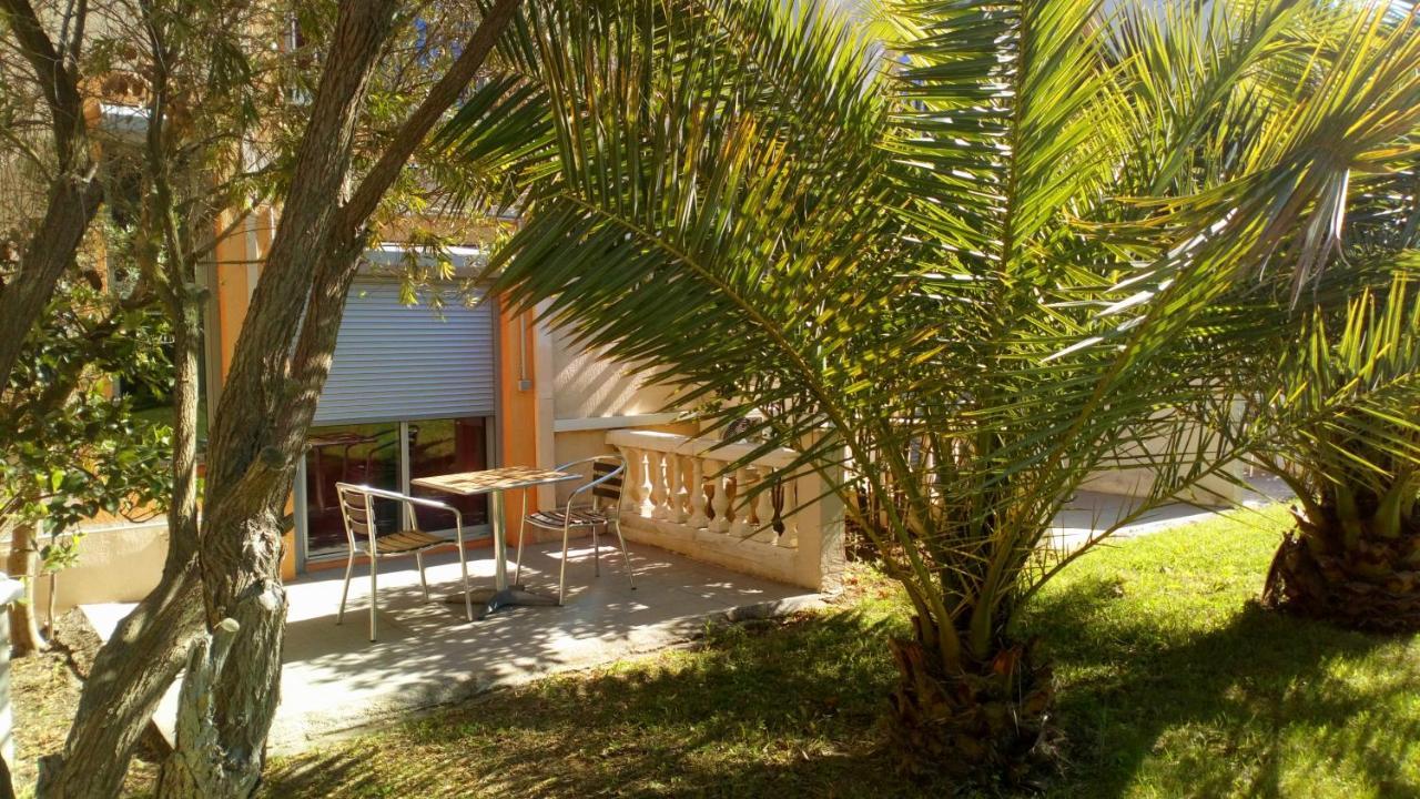 Brit Hotel Confort Helios แอกด์ ภายนอก รูปภาพ
