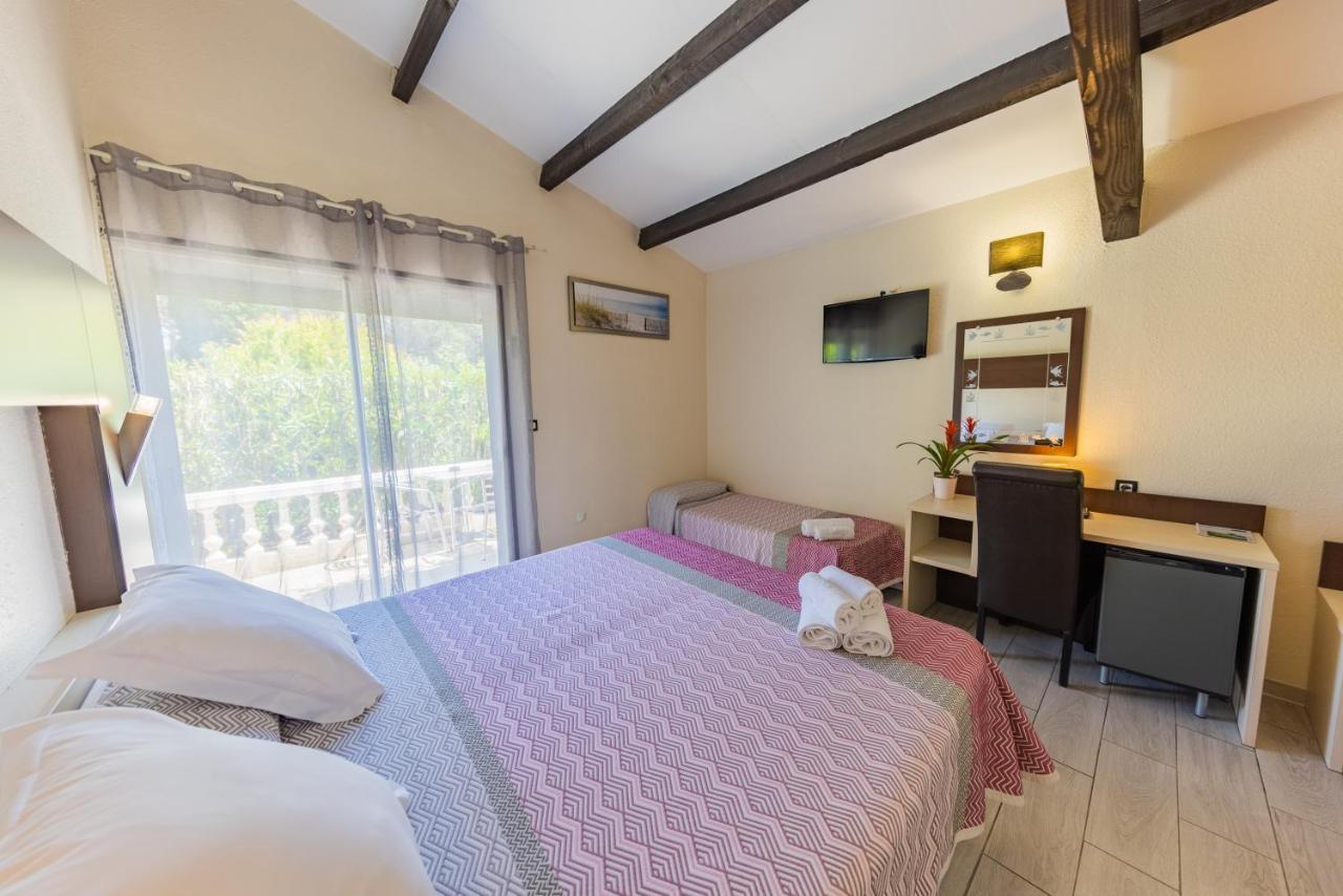 Brit Hotel Confort Helios แอกด์ ภายนอก รูปภาพ